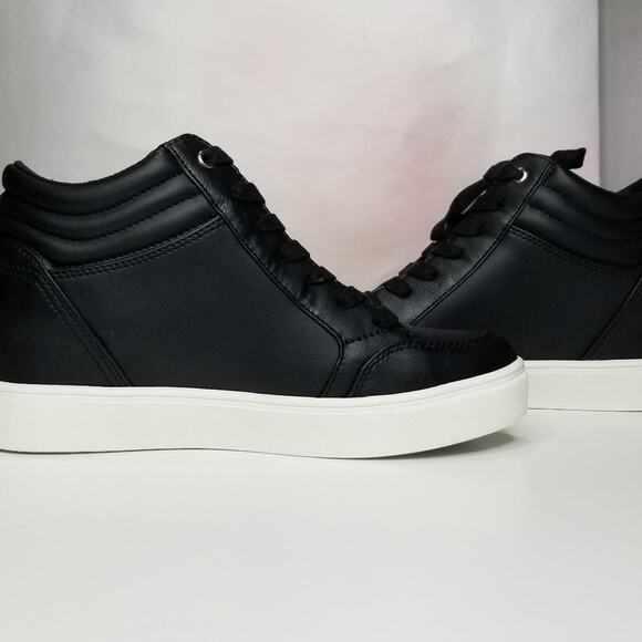 Nine West Women's Tons High Top Hidden Wedge Sneakers Size 8.5 Black NWT - Picture 2 of 9